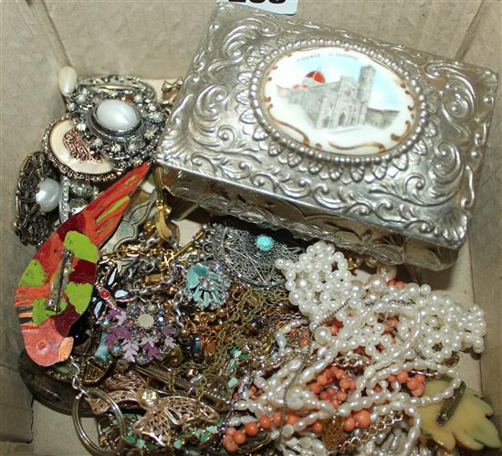 Mixed costume jewellery